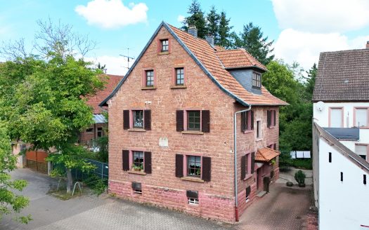 Dreifamilienhaus